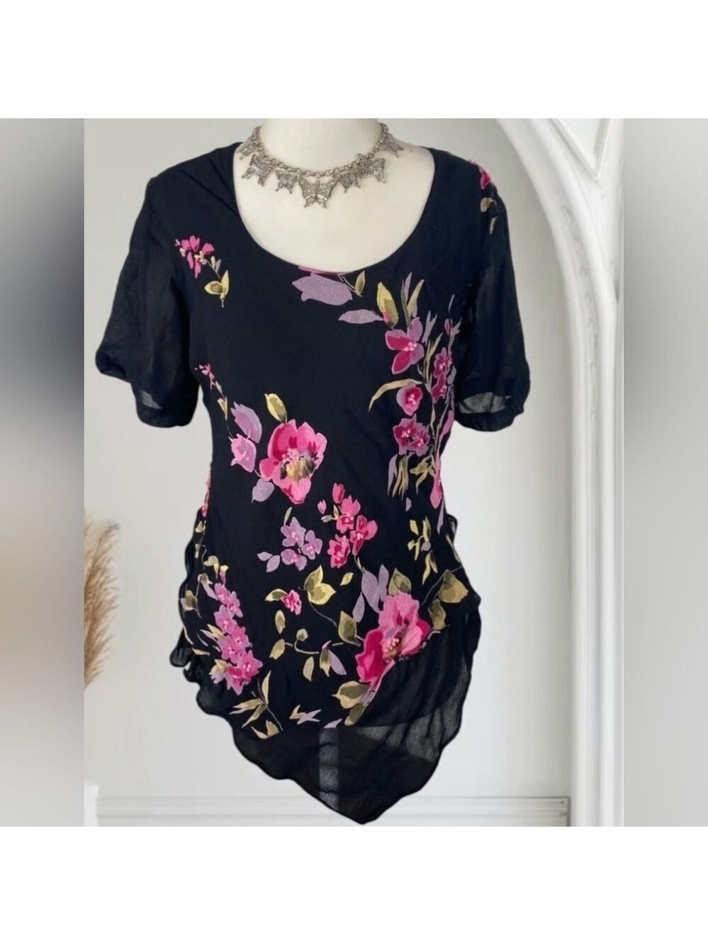 Lola P Vintage Y2K Black Pink Purple Floral Beaded Blouse Asymmetrical Large